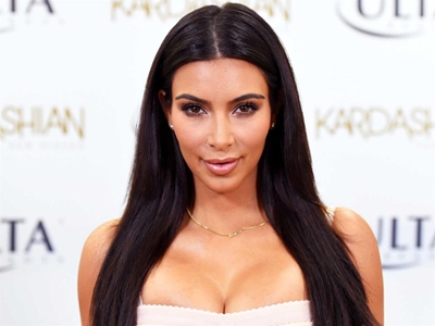 Kim Kardashian West held at gunpoint