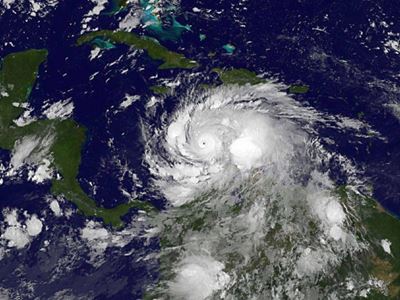 Florida governor: Prepare for direct hit from Hurricane Matthew