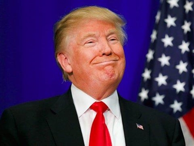 Trump launches ferocious attack on Clintons
