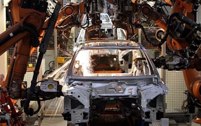 320 new robots to enhance Volkswagen SA production