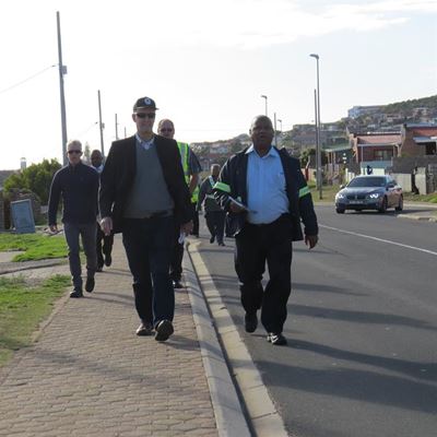 Minister launches walking bus initiative