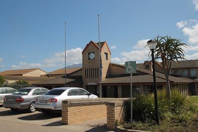 2 Policemen await sentencing