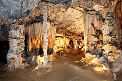 Earthquake: Cango Caves remain closed