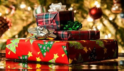 4 ways to avoid the pressures of overspending this festive season