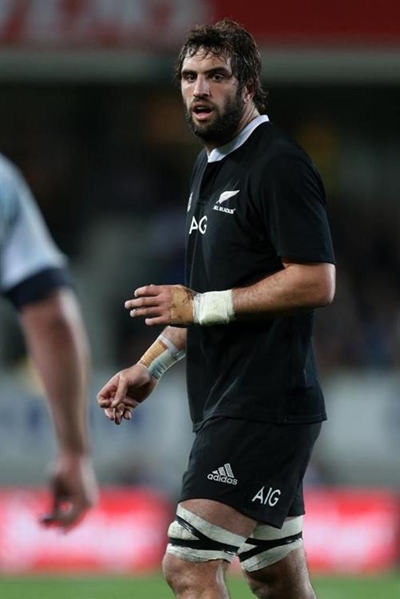 New Zealand beef up pack to face Ireland