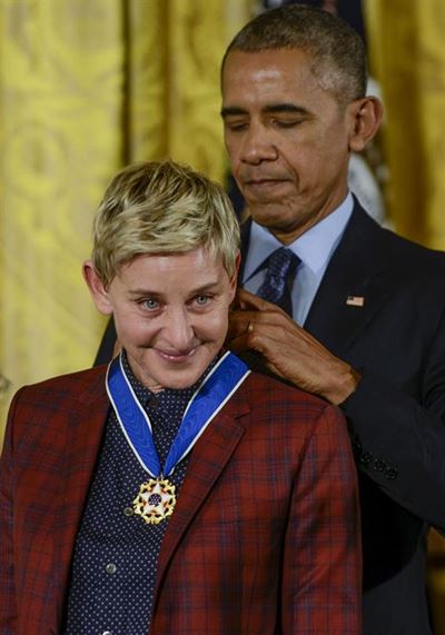 Ellen DeGeneres receives Medal of Freedom