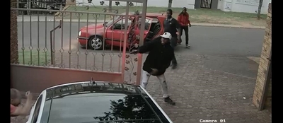 Family of 4 hijacked in driveway