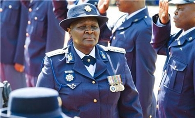 Cope comes to Riah Phiyega’s defence