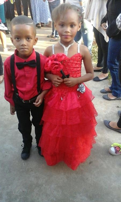 Kleingoed hou Debutante Bal