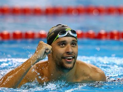 Le Clos smashes own 100m fly short course world record