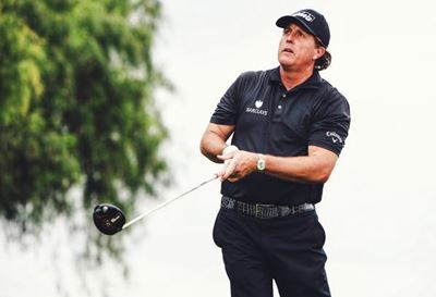 Mickelson sidelined by hernia