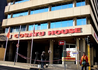 Cosatu takes coy stance against Zuma leadership