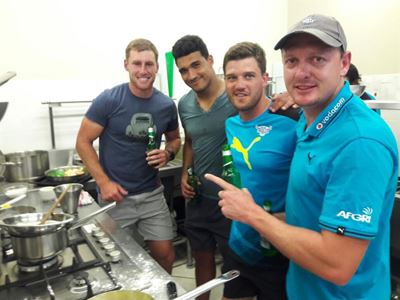 Blue Bulls bake for teambuilding