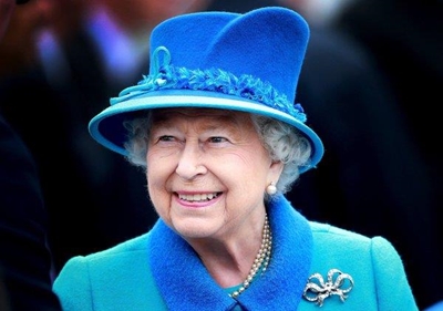 Queen Elizabeth stands down as All England Club patron