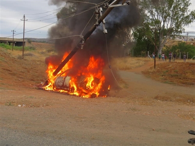 Motor slaan aan die brand