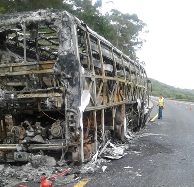 Translux-bus brand op N2