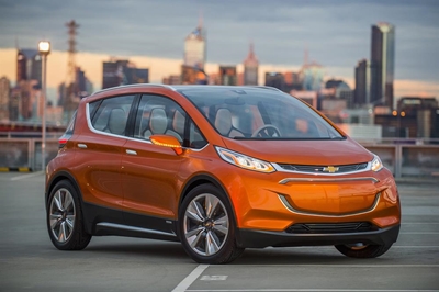 As they go electric, auto giants vie for tiny US prize