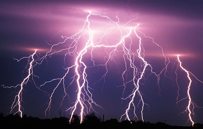 Lightning strike kills 6 at Zimbabwe funeral