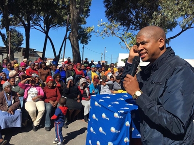Former Cape Town poo thrower lands new job in city’s administration