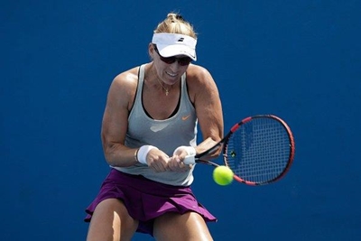 Lucic-Baroni keeps Australian Open fairytale alive