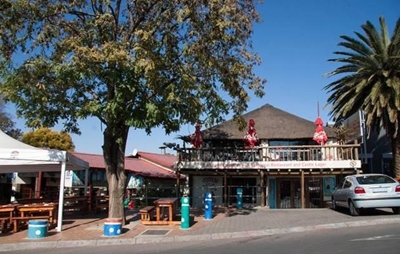 Gunmen kill manager at top Soweto restaurant