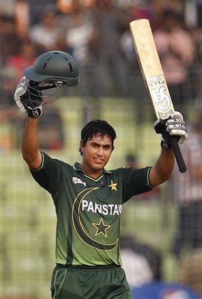 Jamshed suspended as corruption probe widens