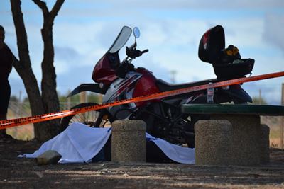Motorfietsryer sterf in skietvoorval