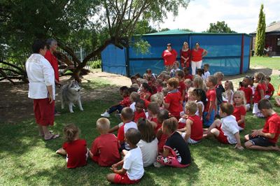 Diereliefhebbers besoek kleuterskool