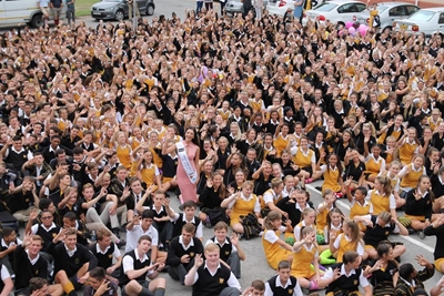 Miss SA finalist inspires learners