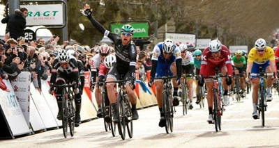 Bennett outmuscles stars to win stage