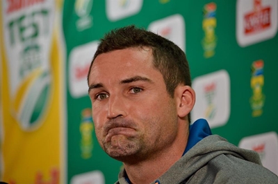 Ton-up Elgar rescues SA