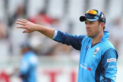 AB shines as Titans trounce Warriors