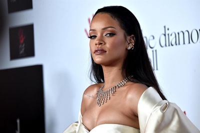 Rihanna announces third annual Diamond Ball