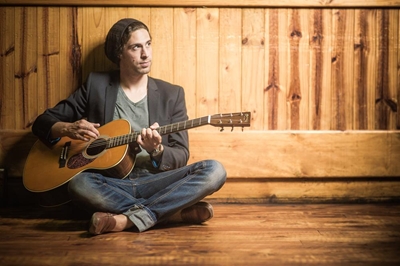 Star guitarist in Knysna & Plett