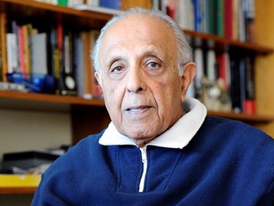 Mourners gather for Kathrada funeral