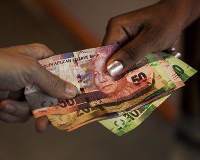 SA turmoil sends rand to worst week since 2015