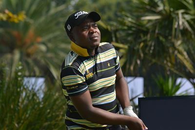 Nethunzwi in hot pursuit of Bremner at Kyalami
