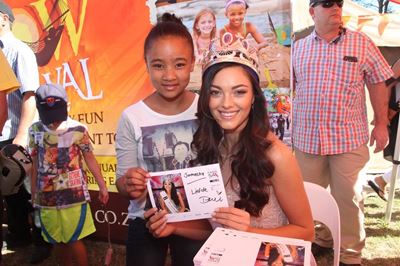 Miss SA leads parade in Sedgefield