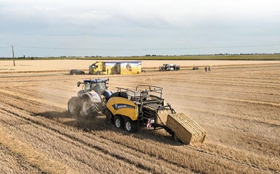 New Holland BigBaler: Baling at 32t/hour!