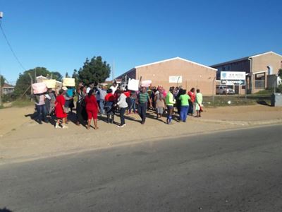 Teachers protest: Want principal gone