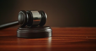 Opvolg: Meisie se lyk in mangat gevind