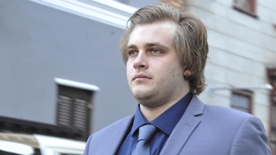 Van Breda defence homes in on holes in fence