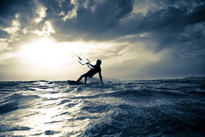 The ideal weather conditions for kiteboarding