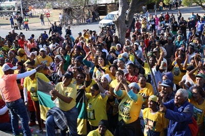 Massa ANC-protesoptog op Riversdal