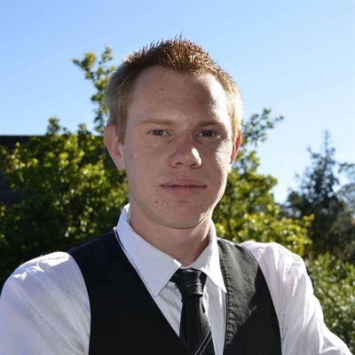 Knysna fires: Young hero dies