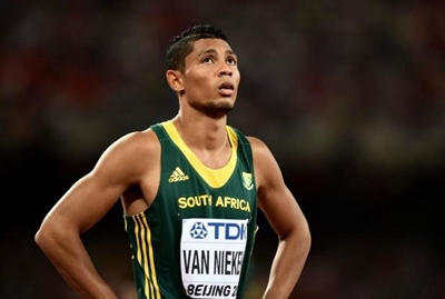 Wayde sets 200m record in Kingston