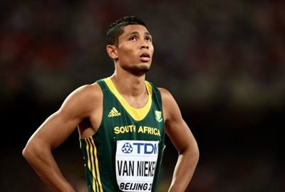 Wayde sets 200m record in Kingston