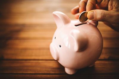 5 Habits that stop you from saving