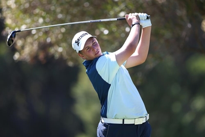 Senger rebounds to lead SA Boys