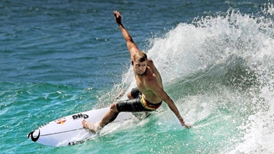 Mick Fanning, victory and sharks!